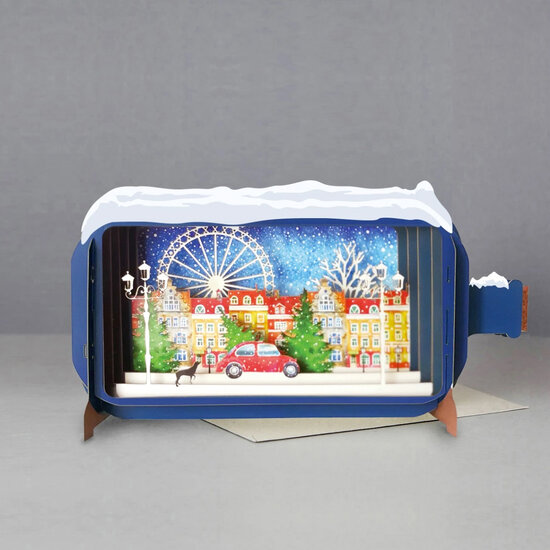 XMIB007 Message in a Bottle kerstkaart - sneeuw in stad