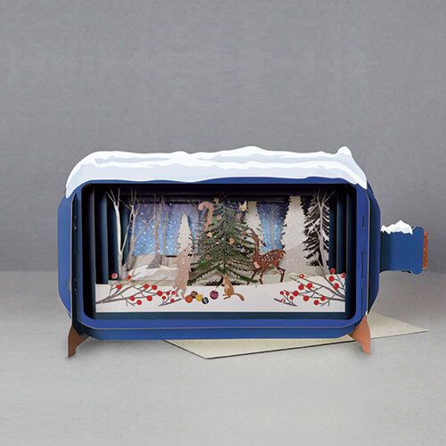 XMIB062 Message in a Bottle kerstkaart - dieren bij boom