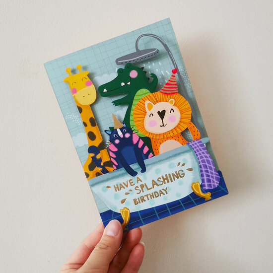 KC027 laser gesneden kaart - have a splashing birthday - in bad