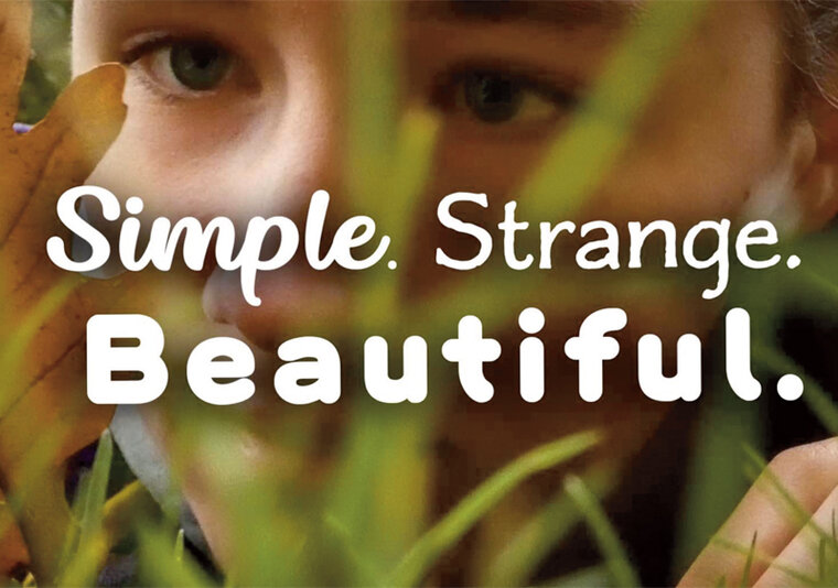 a021 ansichtkaart hophew studio - simple strange beautiful