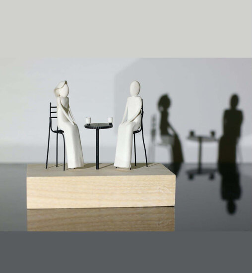 Sculptuur Laurent Tr&eacute;bout - eerste kopje koffie - premier caf&eacute;