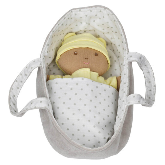 WB001038 Baby met gele kleding - Wilberry Dolls