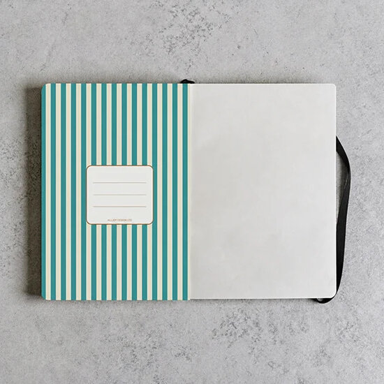 VOL9 - luxe notitieboek A5 (14,8 x 21 cm) -  nieuwsgierige katten