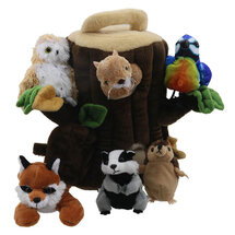 PC004505 boomstamhuis of boomhut met 6 vingerpoppen - hide away hand- en vingerpoppen