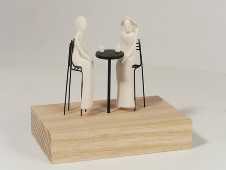 Sculptuur Laurent Trébout - eerste kopje koffie - premier café