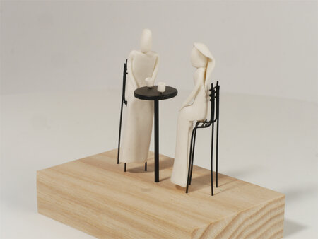 Sculptuur Laurent Trébout - eerste kopje koffie - premier café