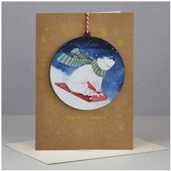 WHC066 kerstkaart met houten hanger - merry christmas - ijsbeer op slee|Mano cards groothandel