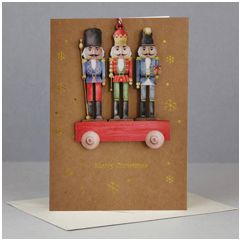 WHC064 kerstkaart met houten hanger - merry christmas - notenkrakers